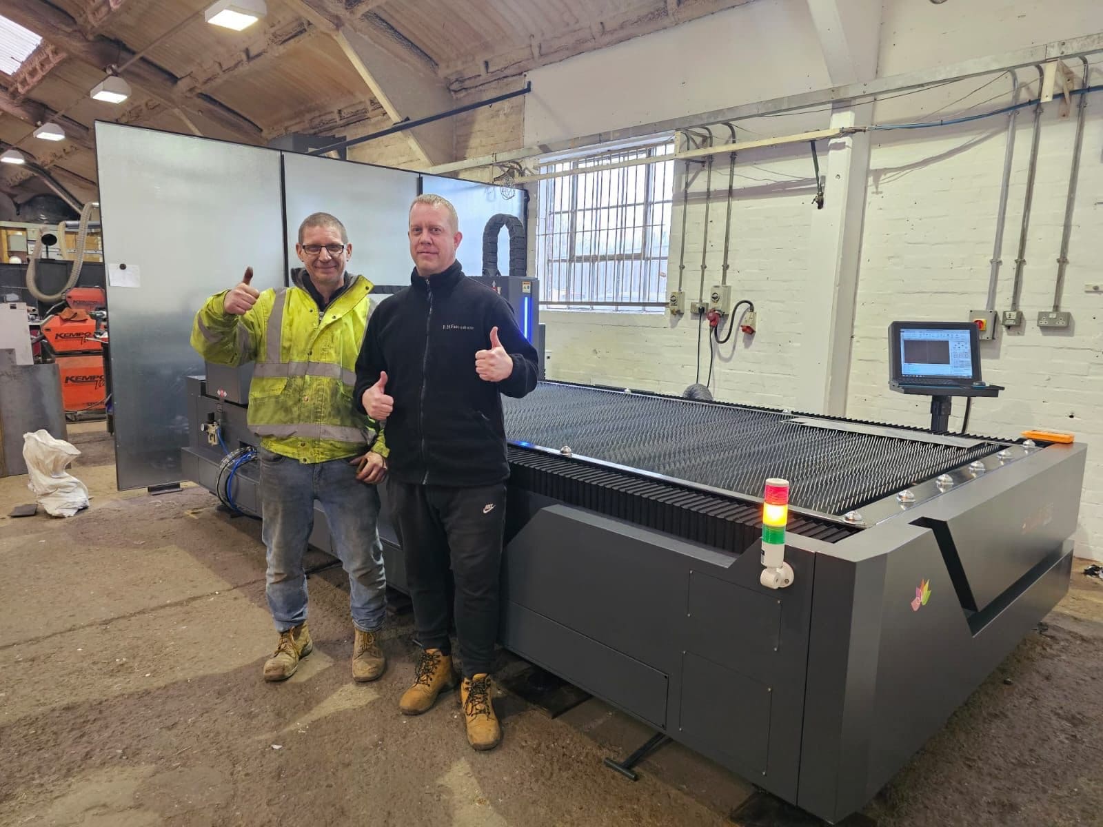 Oculus Fibre Laser Cutter Installation in Hoddesdon