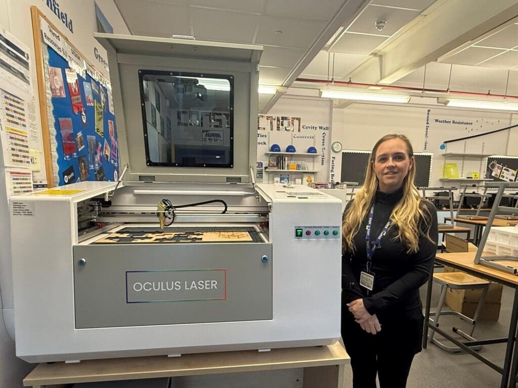 Oculus Benchtop Laser Cutter